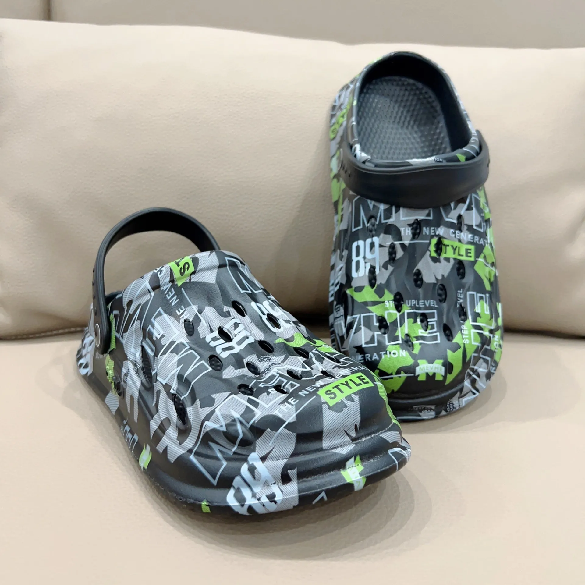 Plus Size 49 New Men's Slipper - Croc Style Clog 评论和价格