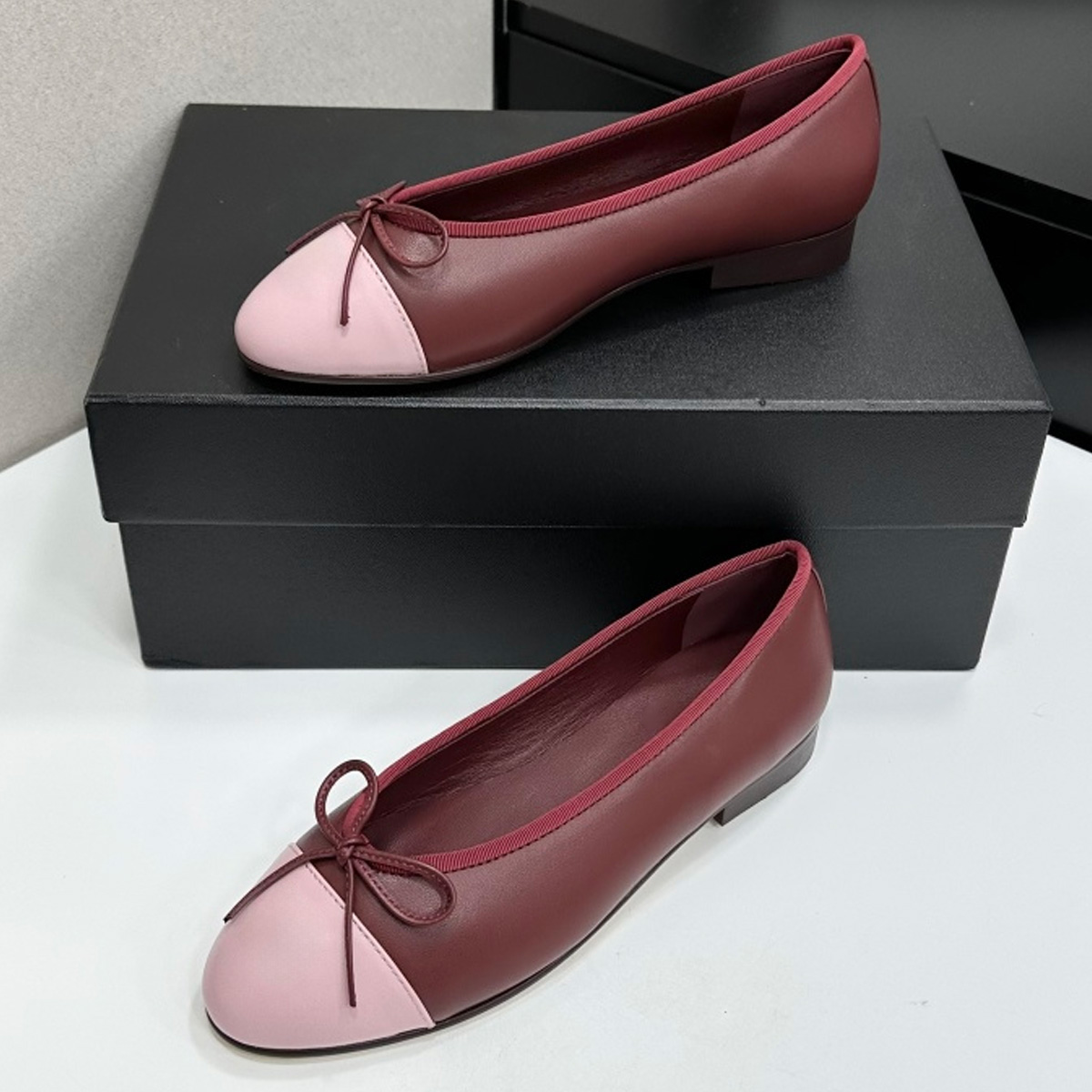 2026 Women's Two-Tone Cap-Toe  - Shoes For Women Flats 评论和价格